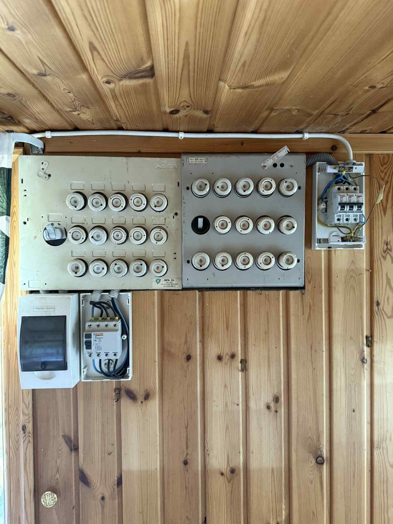 e2277d63 62eb 42b3 8b09 12a96db151d3